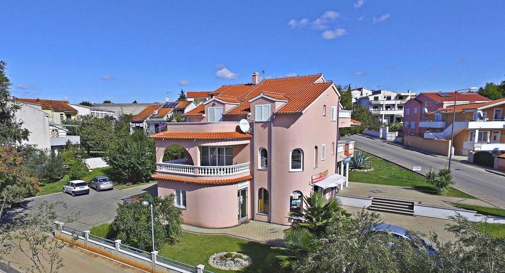 Apartments Anita Vodice Exterior photo