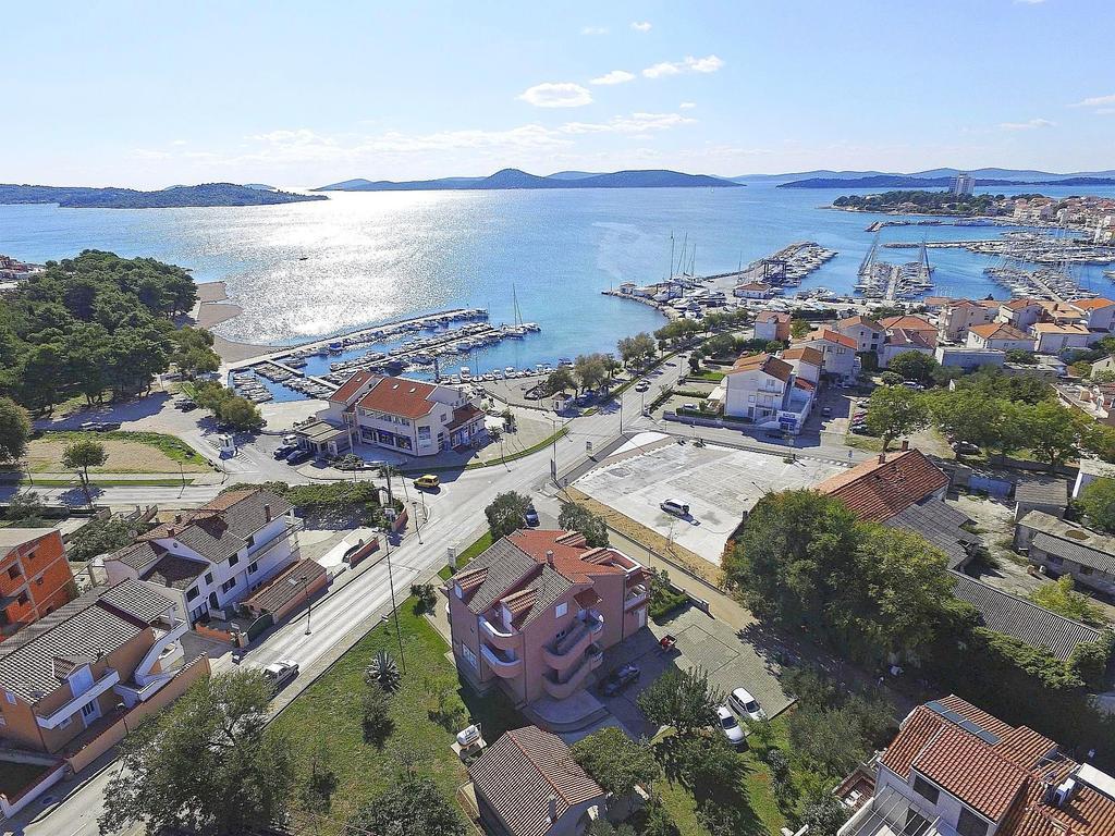 Apartments Anita Vodice Exterior photo