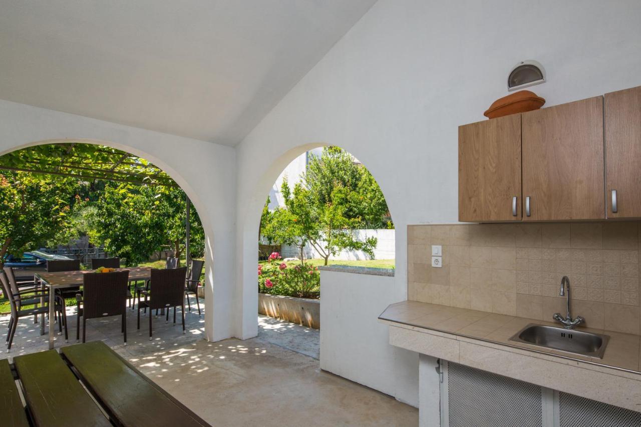 Apartments Anita Vodice Exterior photo